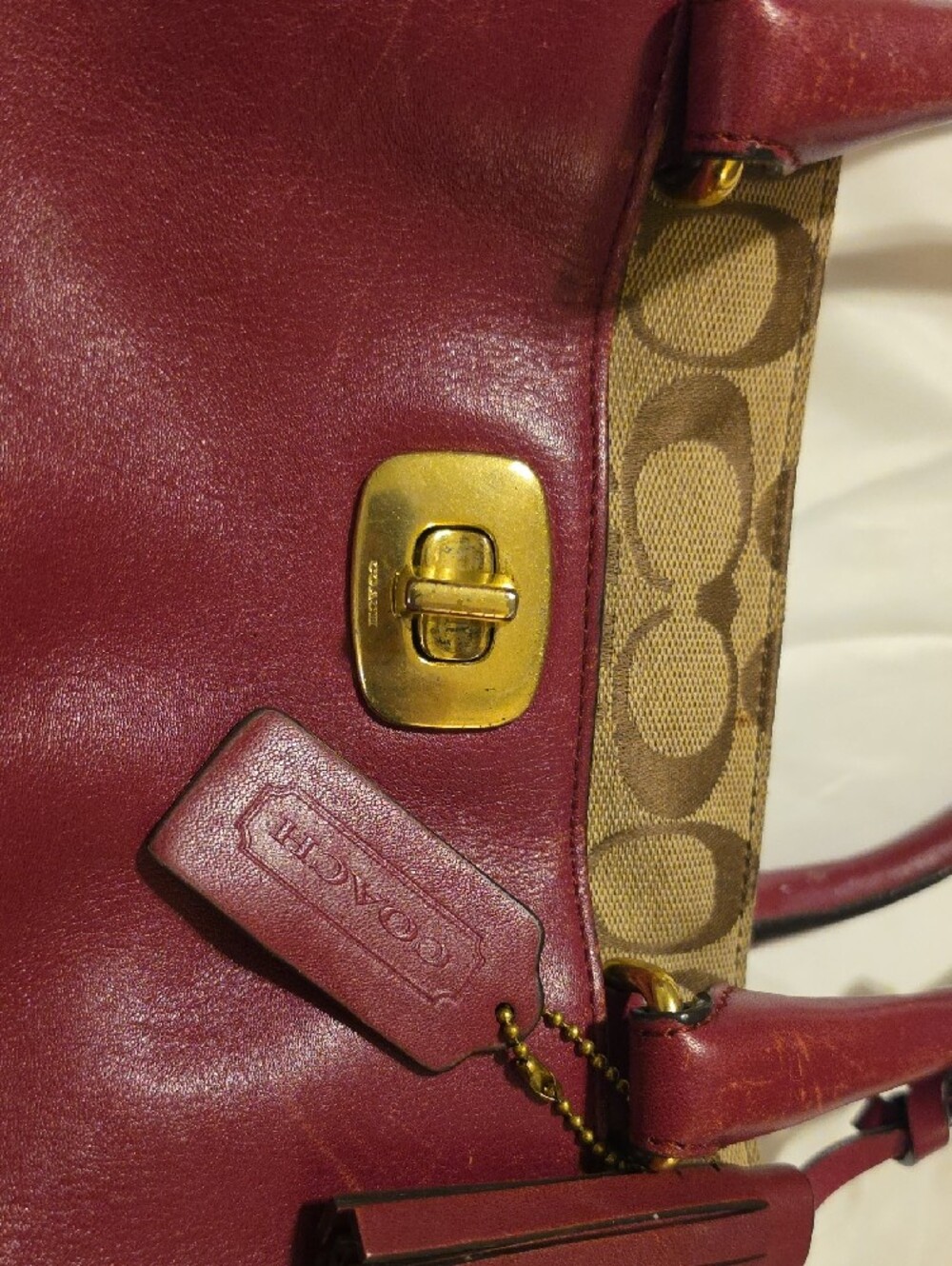 Coach Bag Legacy 25371 Signature C Tassels Burgundy - Picture 3 of 17